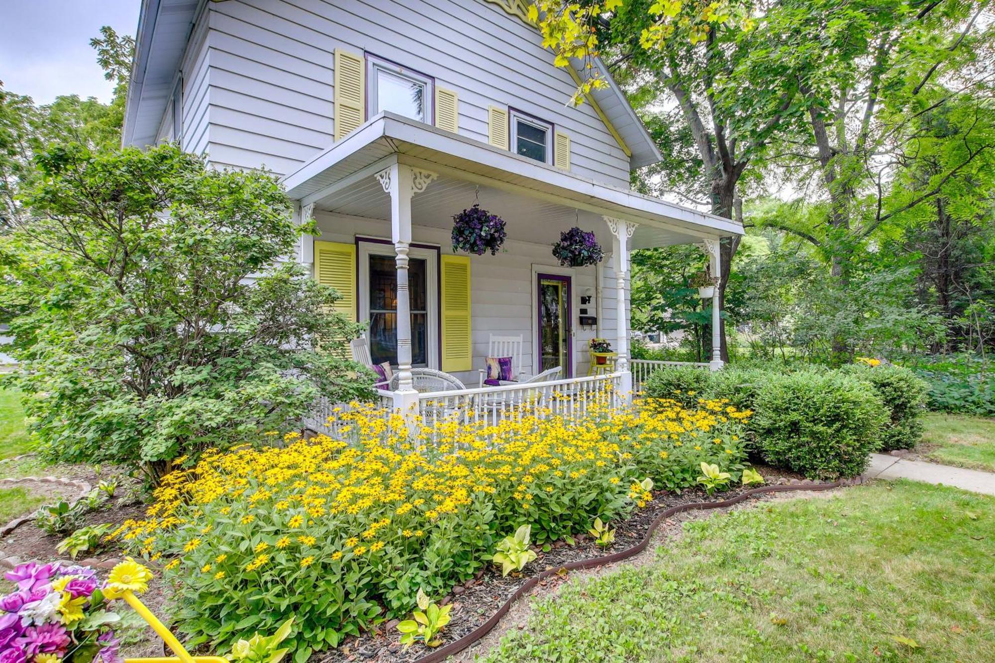 Historic Home With Sunroom - 5 Mi To Lambeau Field! De Pere Exterior photo